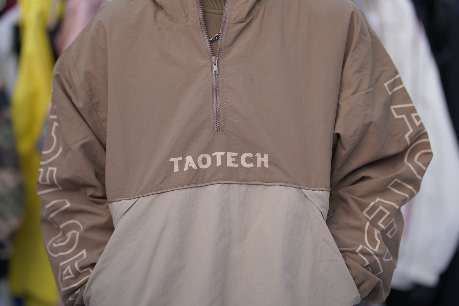 26-27 シャカシャカフーディー