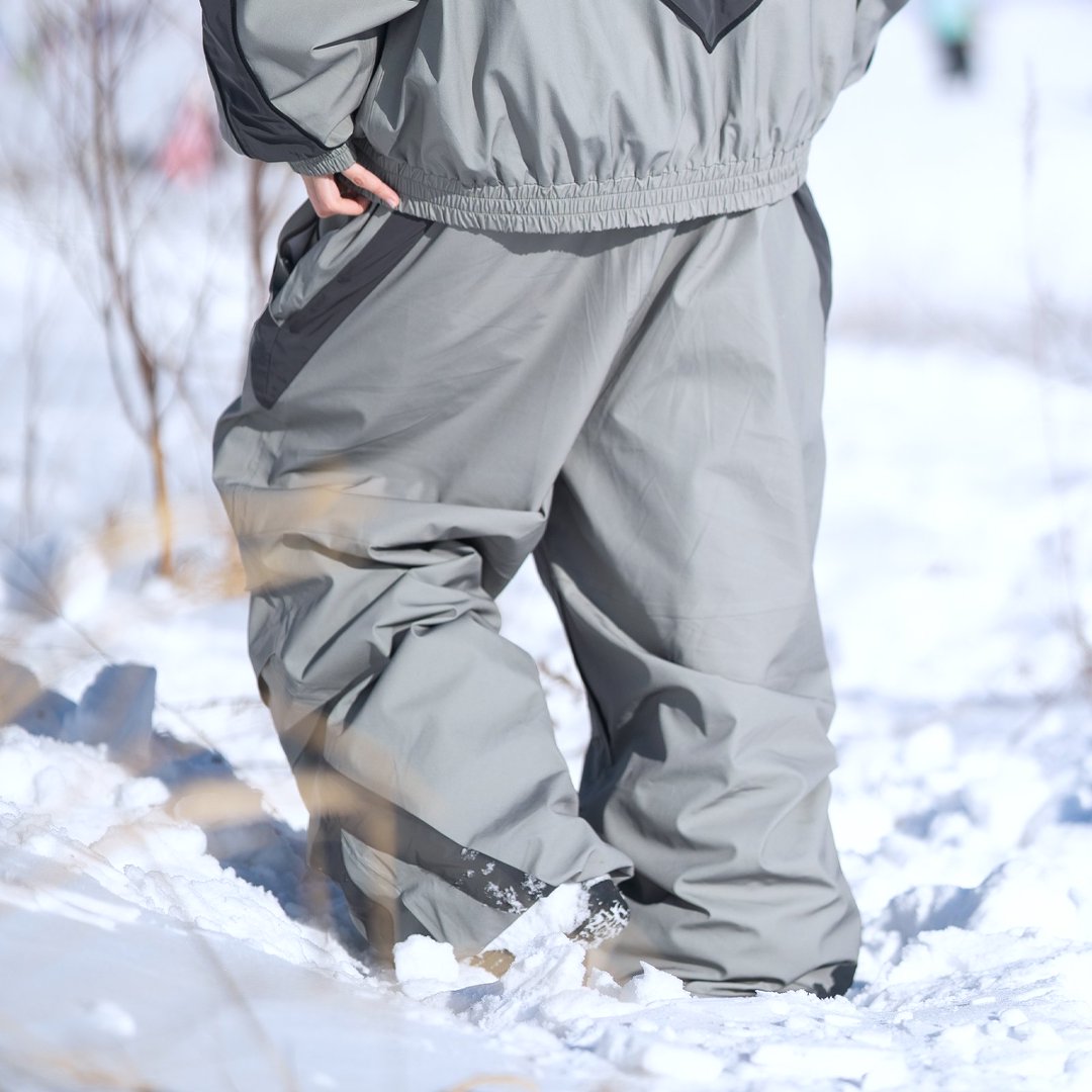 26-27　2L Vラインスノーパンツ