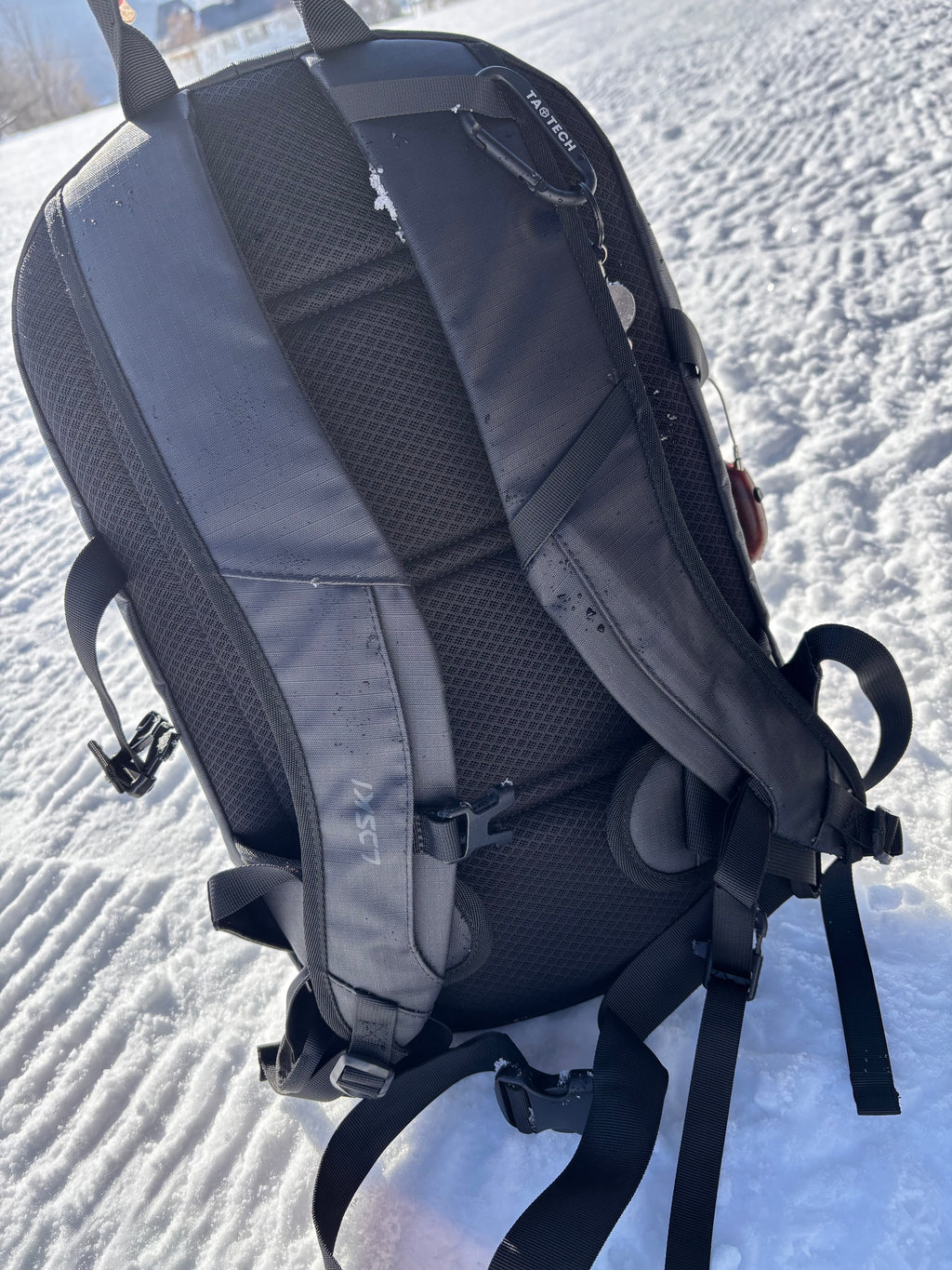 YETI バッグパック　LBG2415