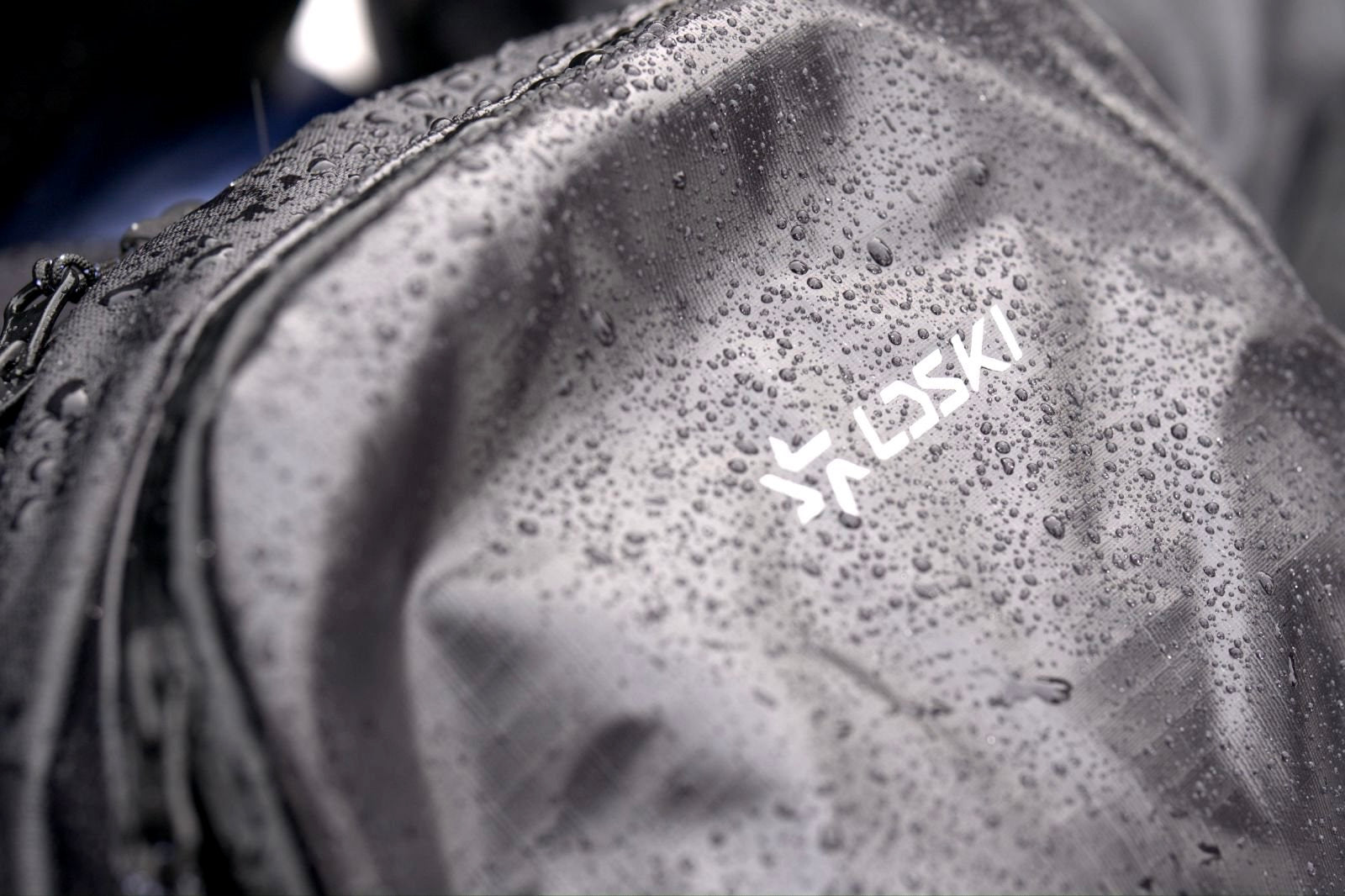 YETI バッグパック　LBG2415