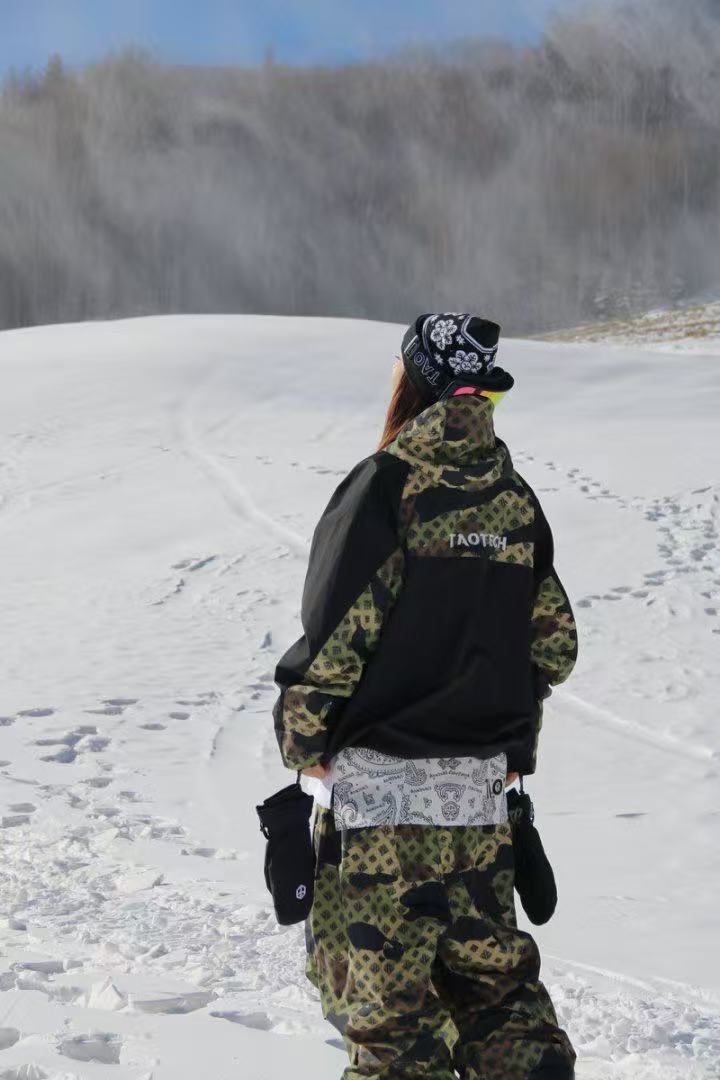 ロングスリーブＴ(ペイズリー切り替え)