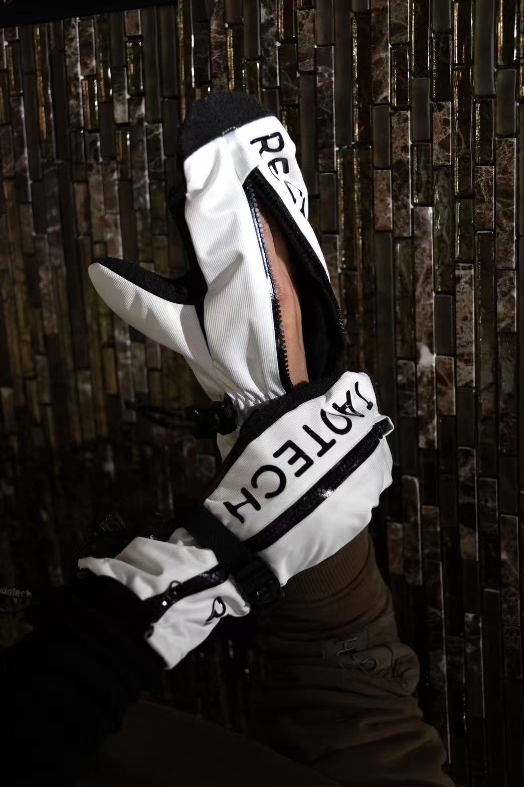 RECT DISCコラボ　ラントリグローブ