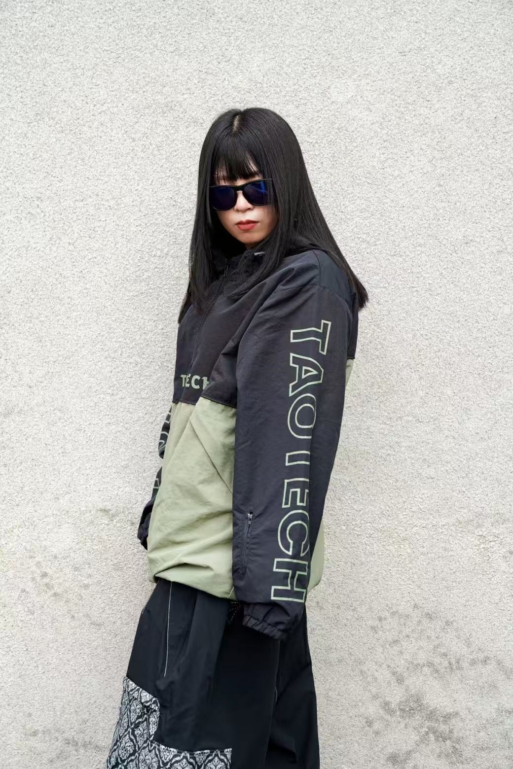 26-27 シャカシャカフーディー