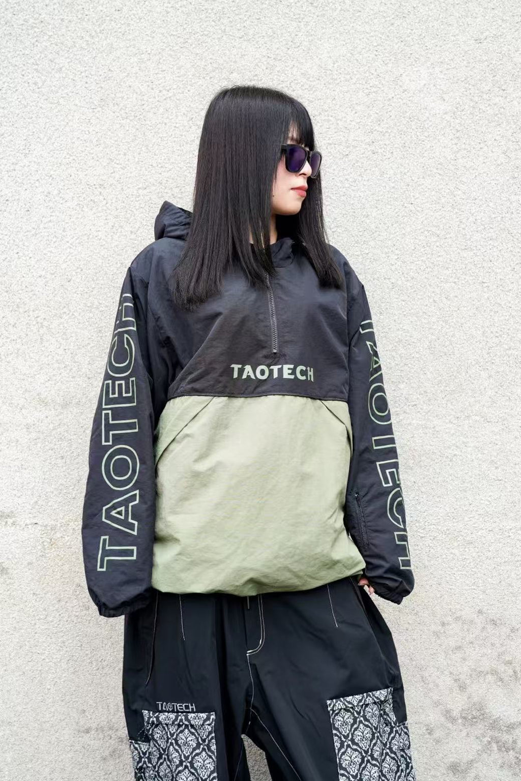 26-27 シャカシャカフーディー