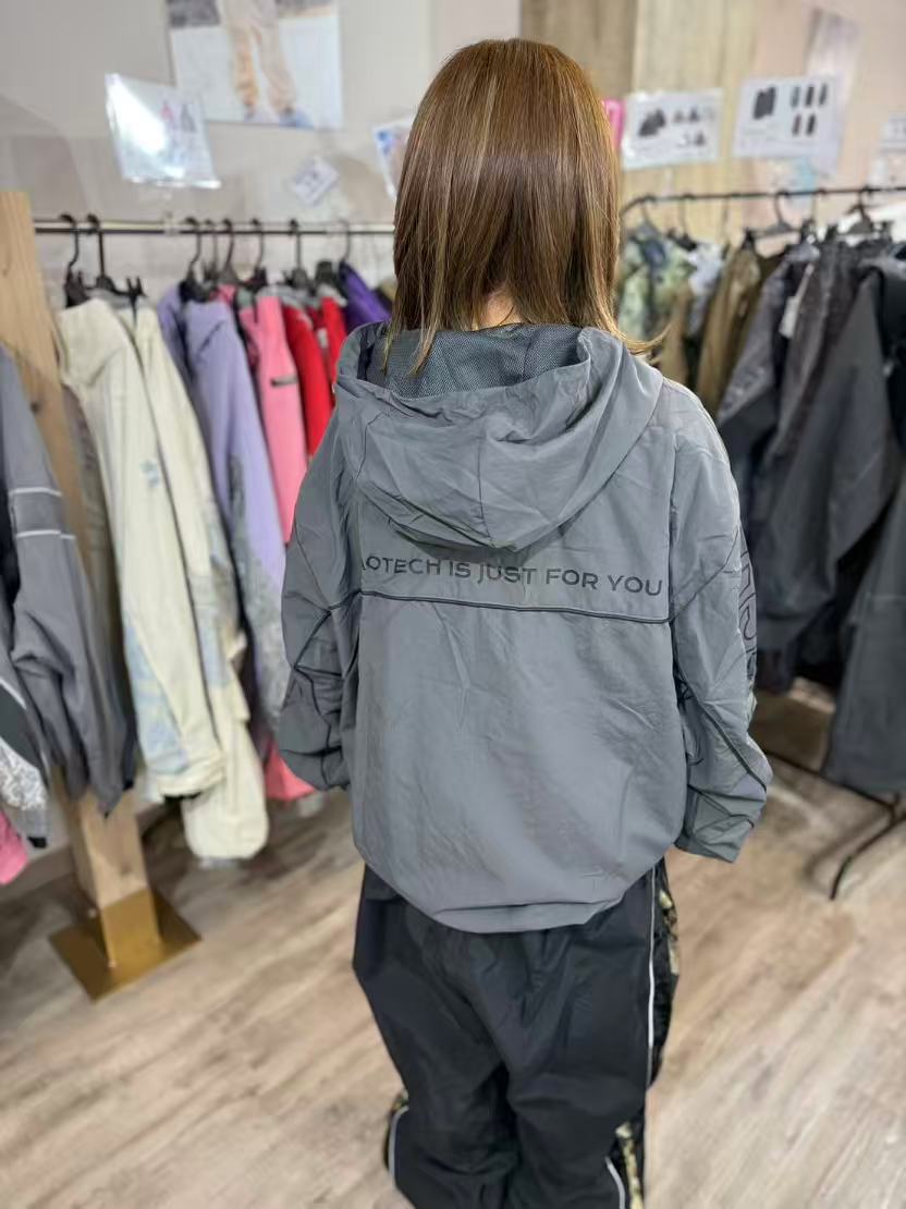26-27 シャカシャカフーディー
