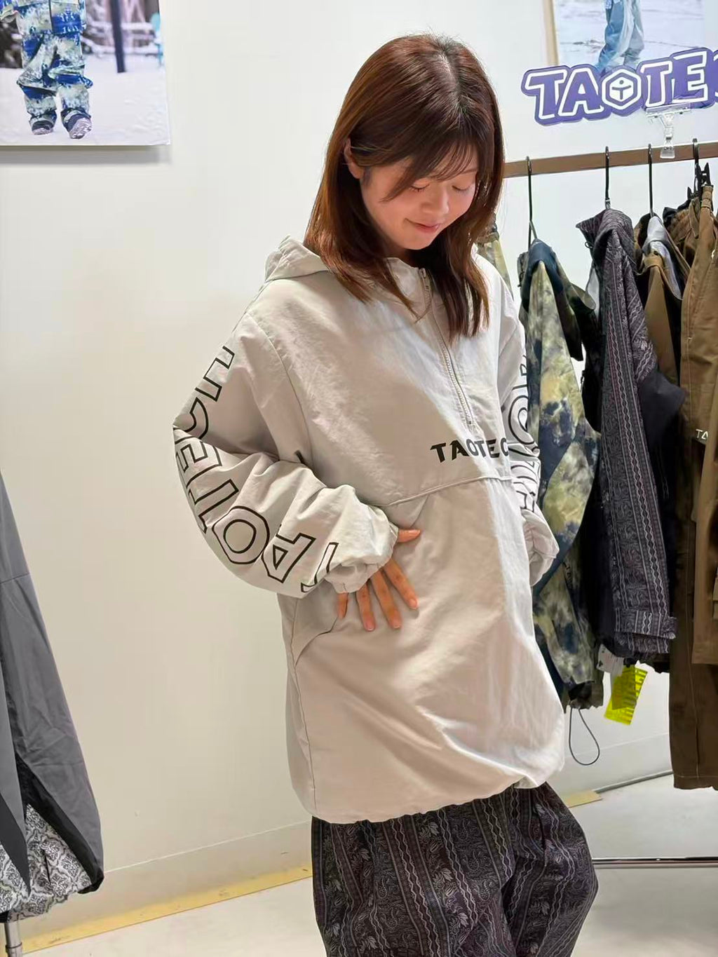 26-27 シャカシャカフーディー