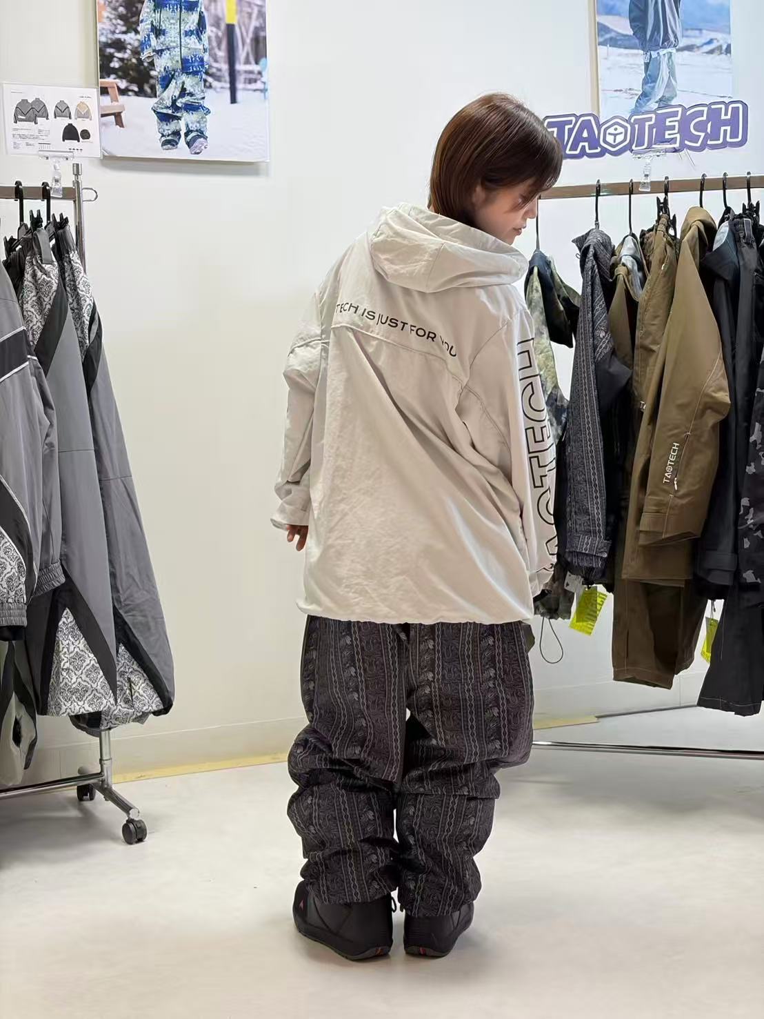 26-27 シャカシャカフーディー