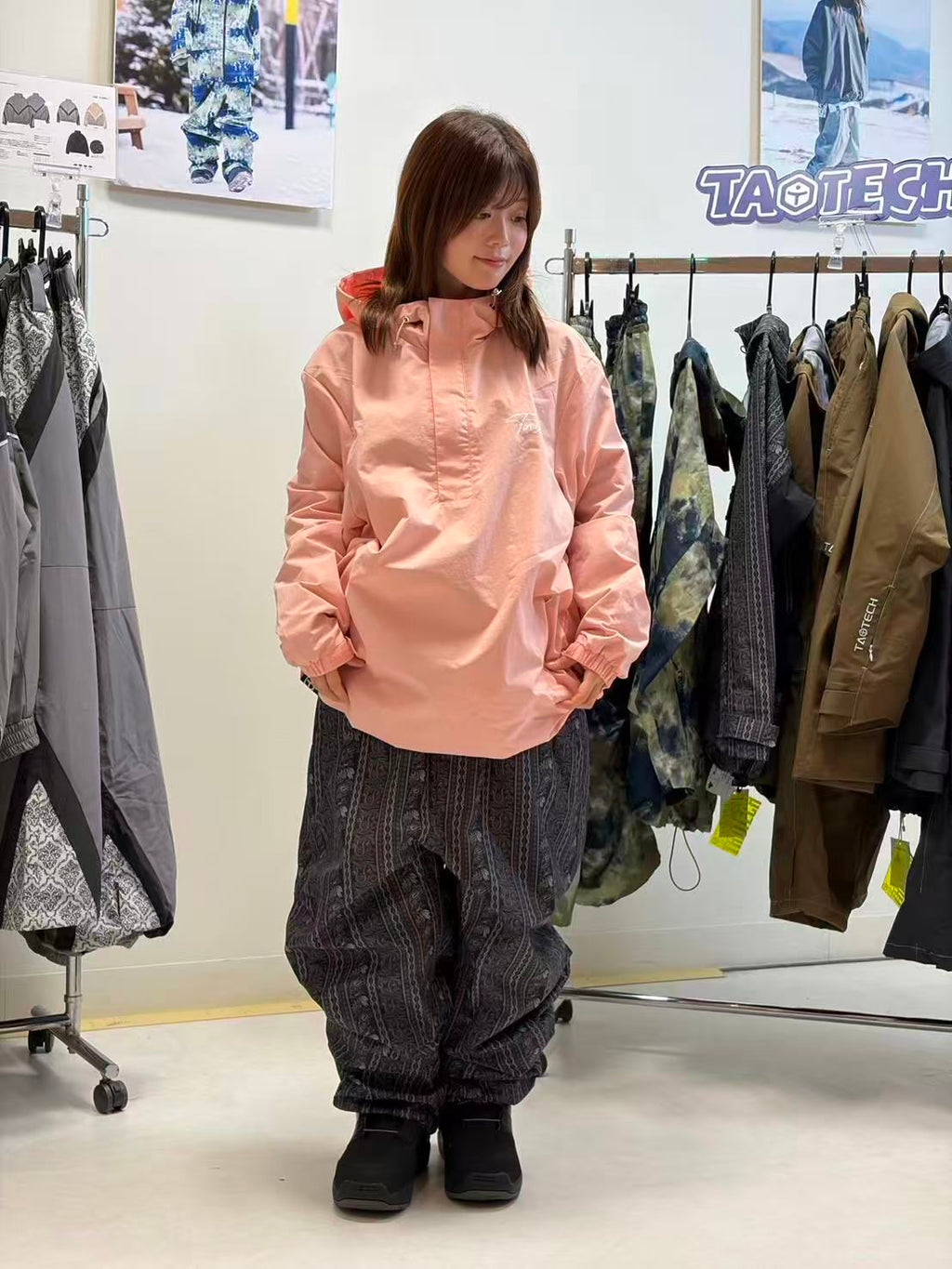 シャカシャカフーディー　ビッグロゴ