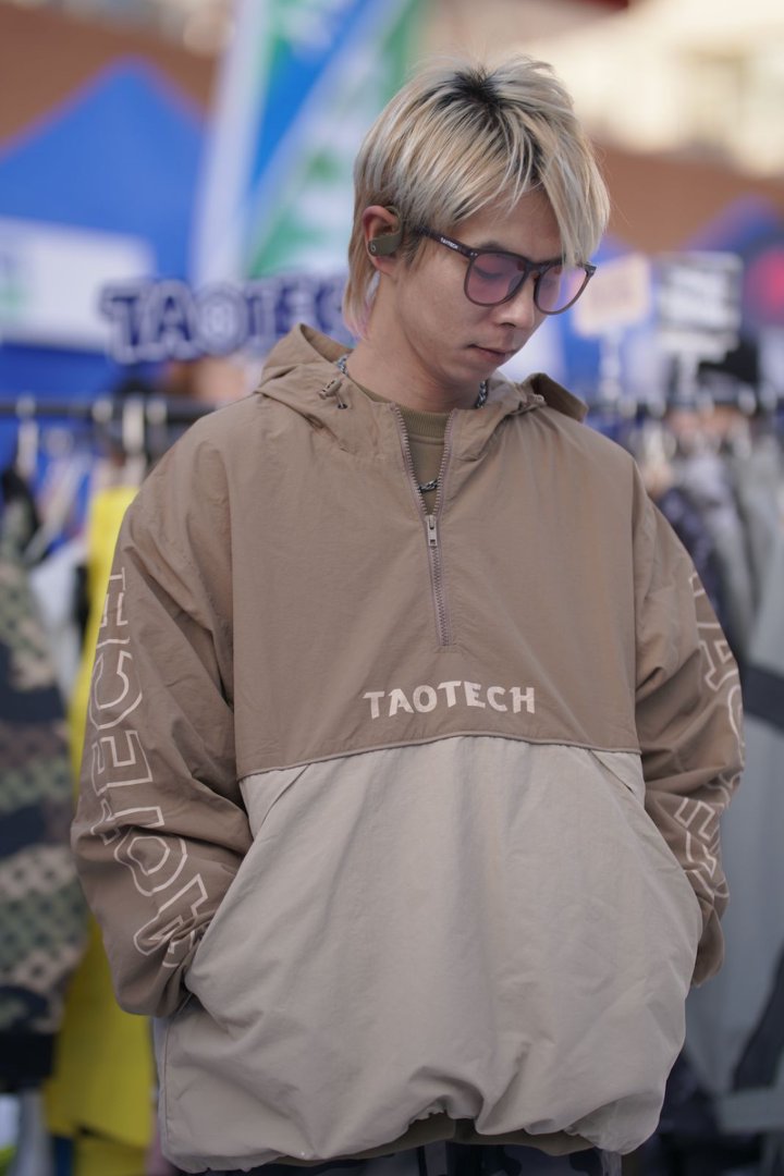 26-27 シャカシャカフーディー